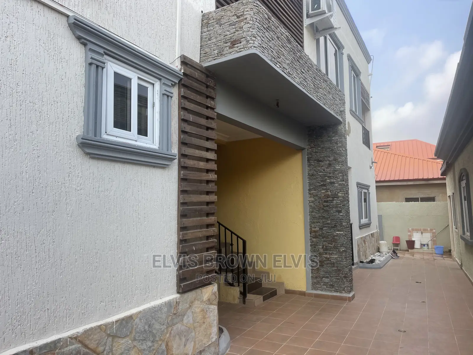 Furnished 2bdrm Apartment in Living Large, Adjiriganor for Rent in Adjiriganor