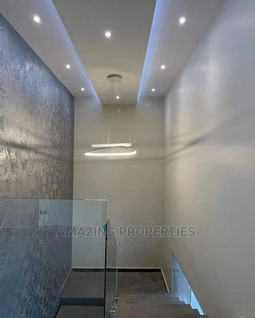 5bdrm House in East Legon for Sale in East Legon