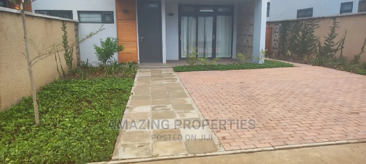 3bdrm House in Oyarifa for Rent in Oyarifa
