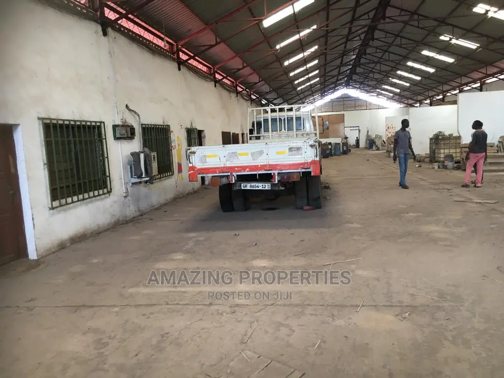 1200sqm Warehouse for Sale Around 37 in Airport Residential Area