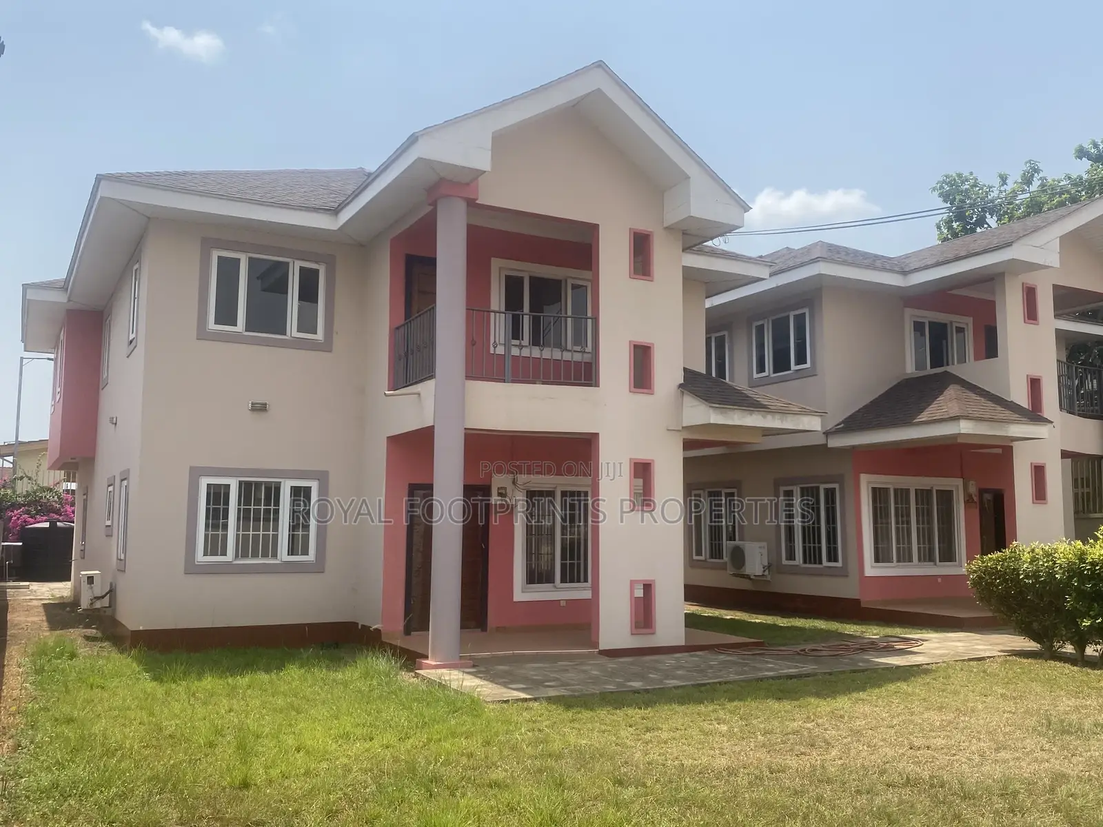 4bdrm Townhouse / Terrace in Royal Footprints, East Legon for Rent in East Legon