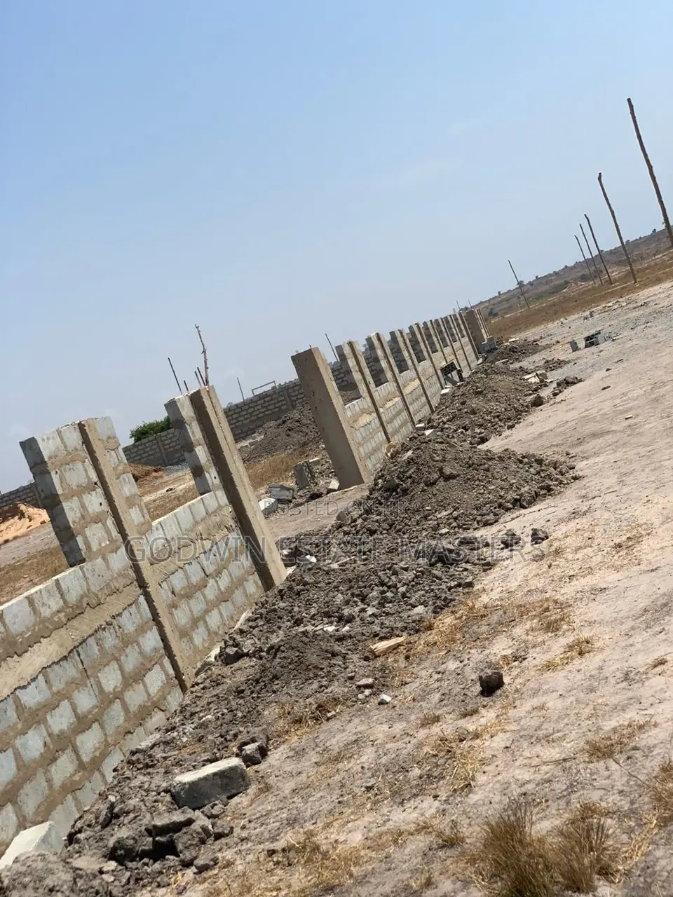 Invest in Genuine Lands. Avoid Bonds! in Tema Metropolitan
