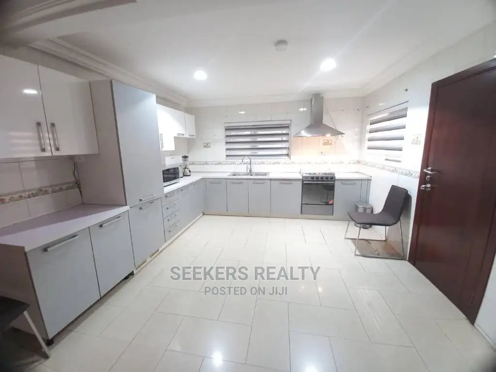 Furnished 4bdrm Townhouse / Terrace in Seekers Realty, East Legon in East Legon