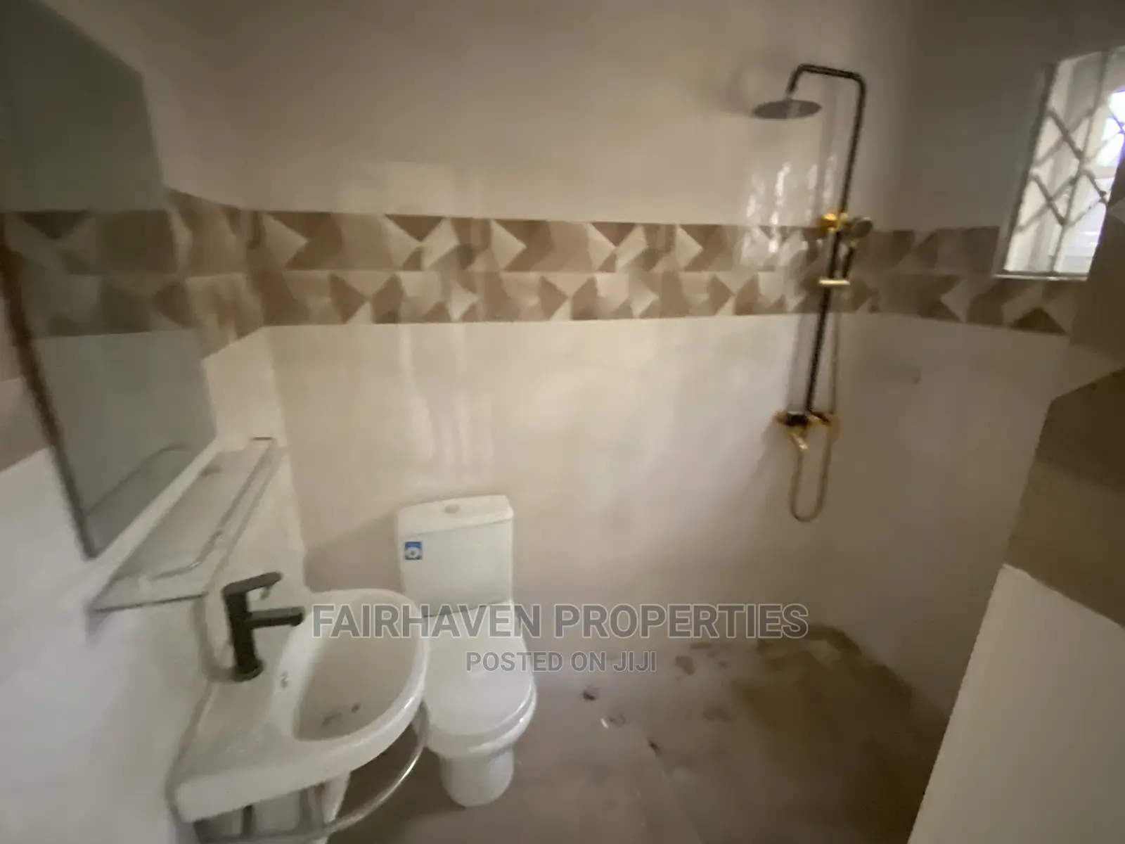 2bdrm Apartment in Tseaddo, Airport Residential Area for Rent in Airport Residential Area