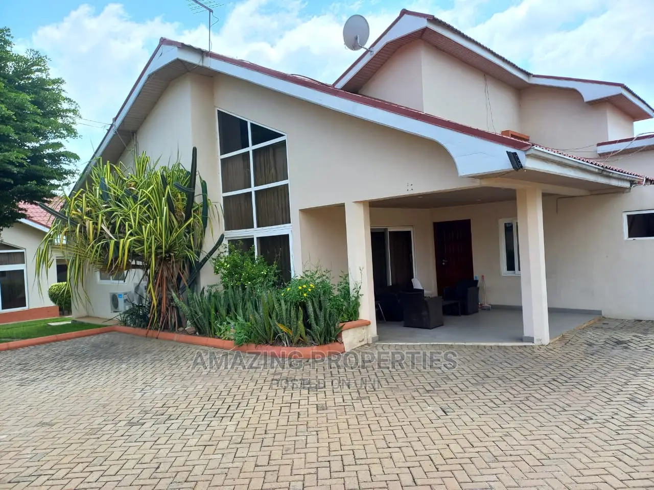 Furnished 3bdrm Townhouse / Terrace in East Legon for Rent in East Legon