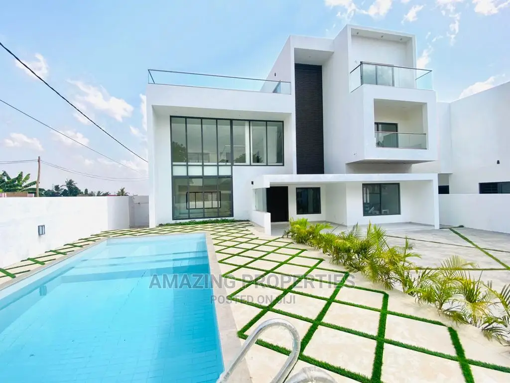 5bdrm House in East Legon for Sale in East Legon