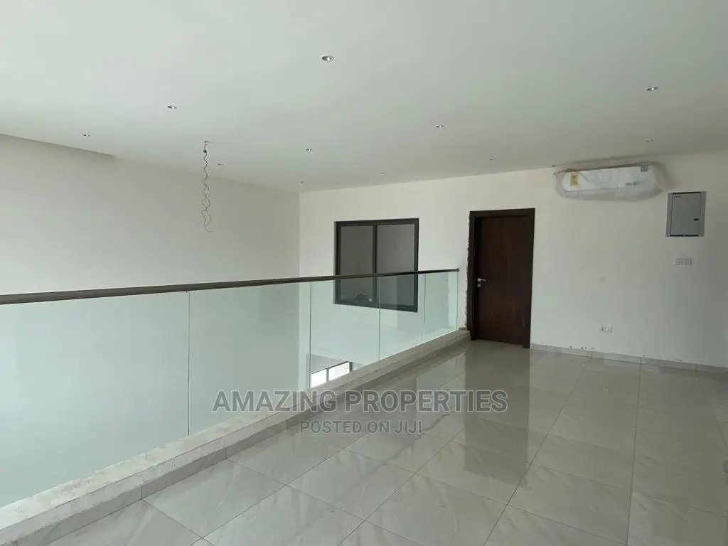 5bdrm House in East Legon for Sale in East Legon