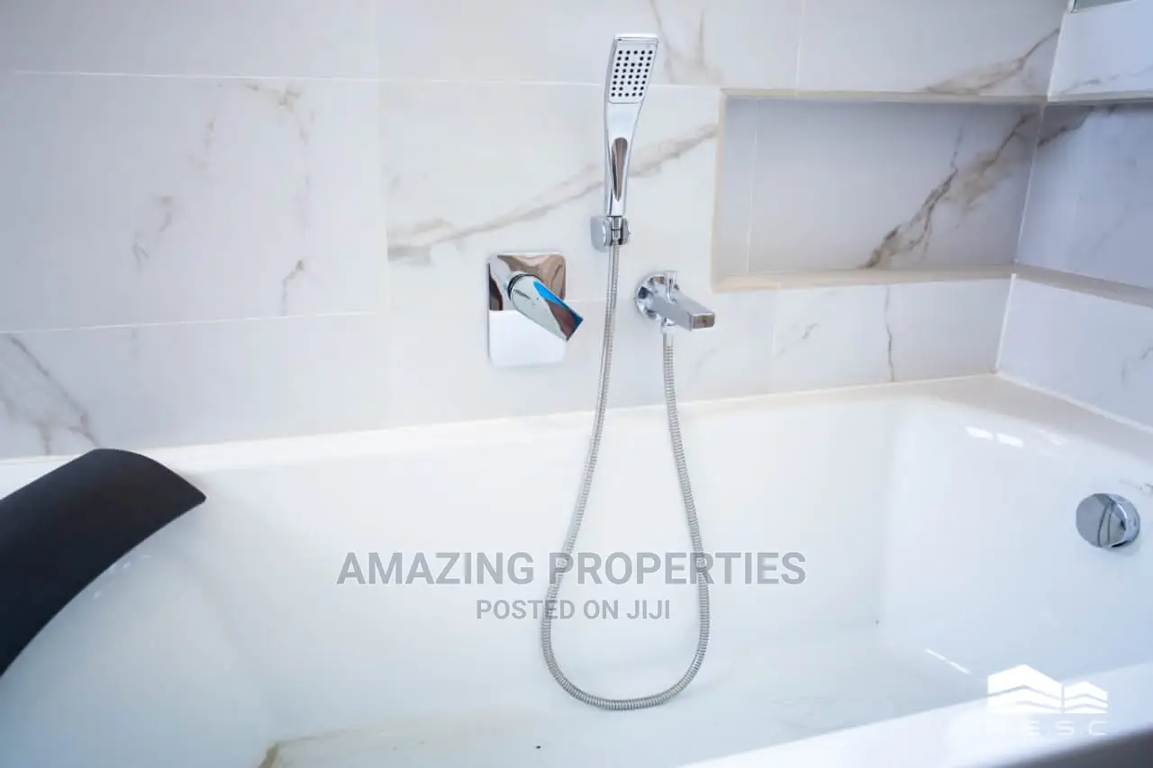 4bdrm House in Cantonments for Sale in Cantonments