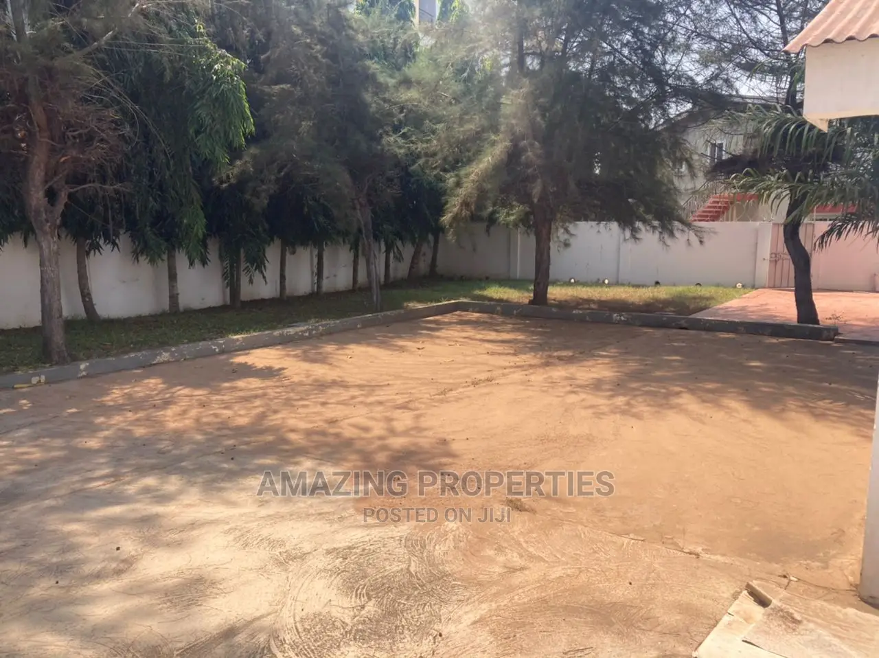 2 Plots of Lands for Sale at Osu in Osu