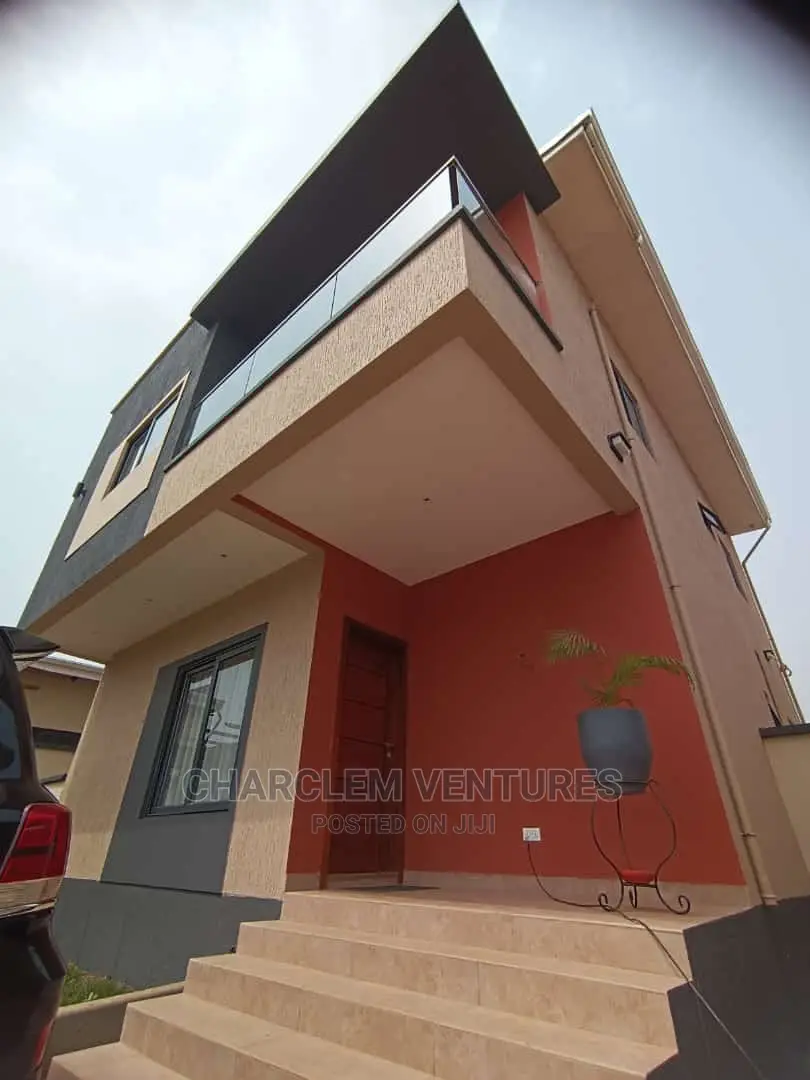 3bdrm Townhouse/Terrace in Charclem Ventures, Oyarifa for Sale in Oyarifa
