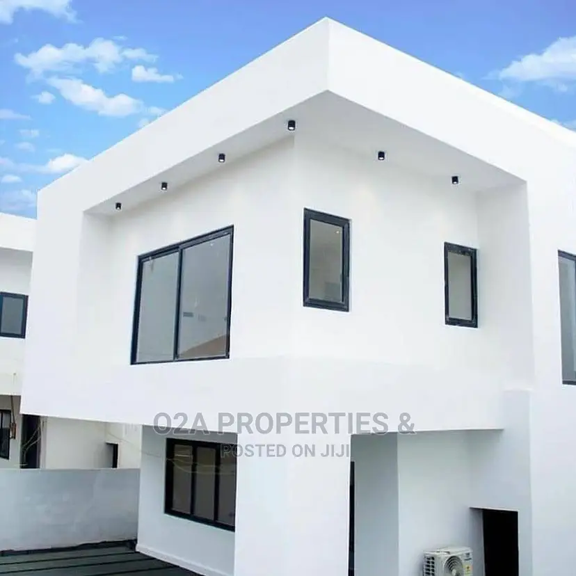3bdrm House in Baatsona Total for Sale in Baatsona Total