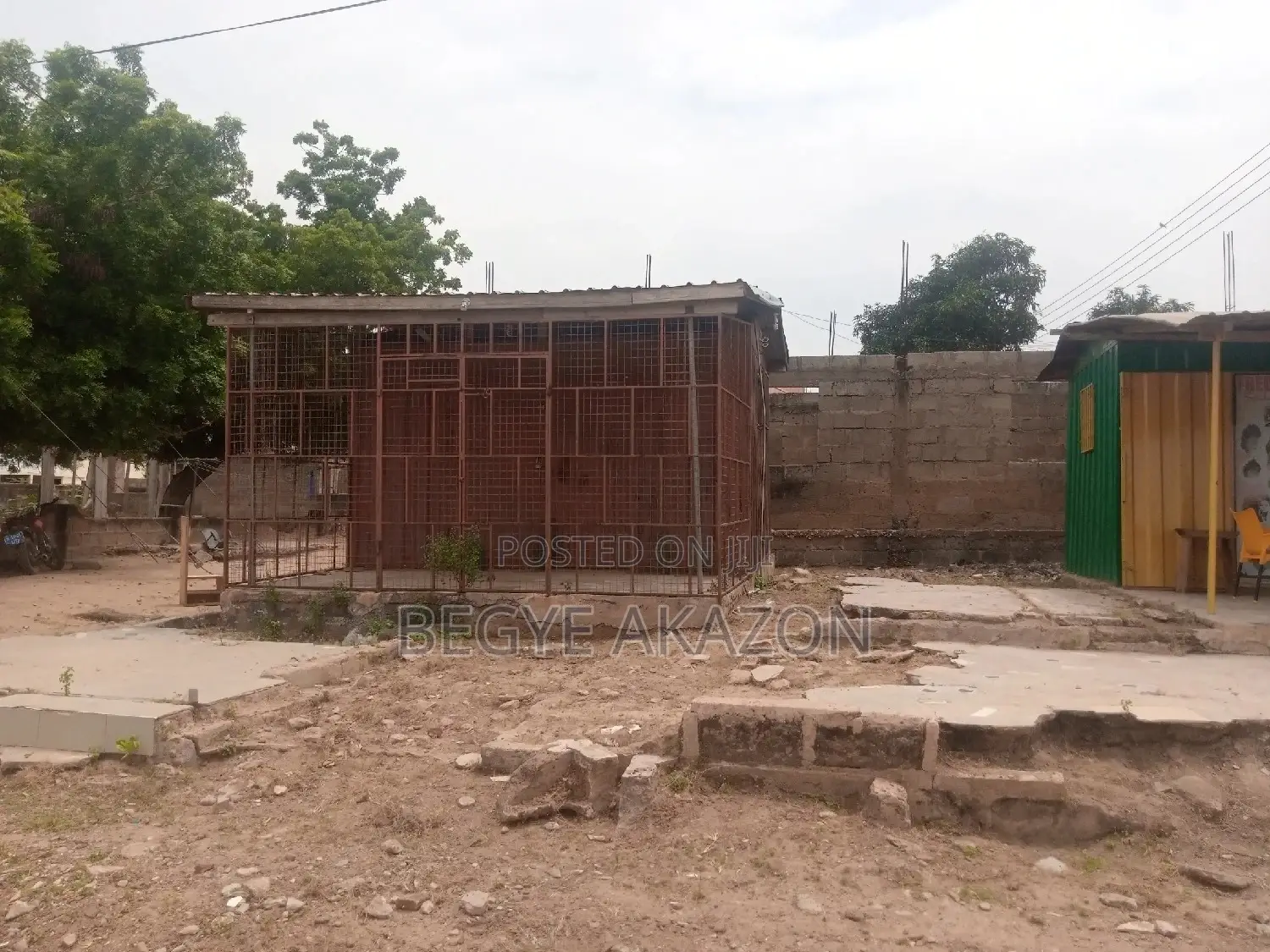 1 Plot 4 Sale Osu Papaye Down in Adabraka