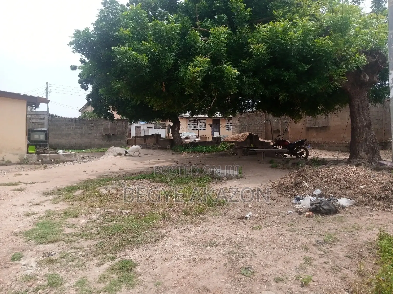 1 Plot 4 Sale Osu Papaye Down in Adabraka