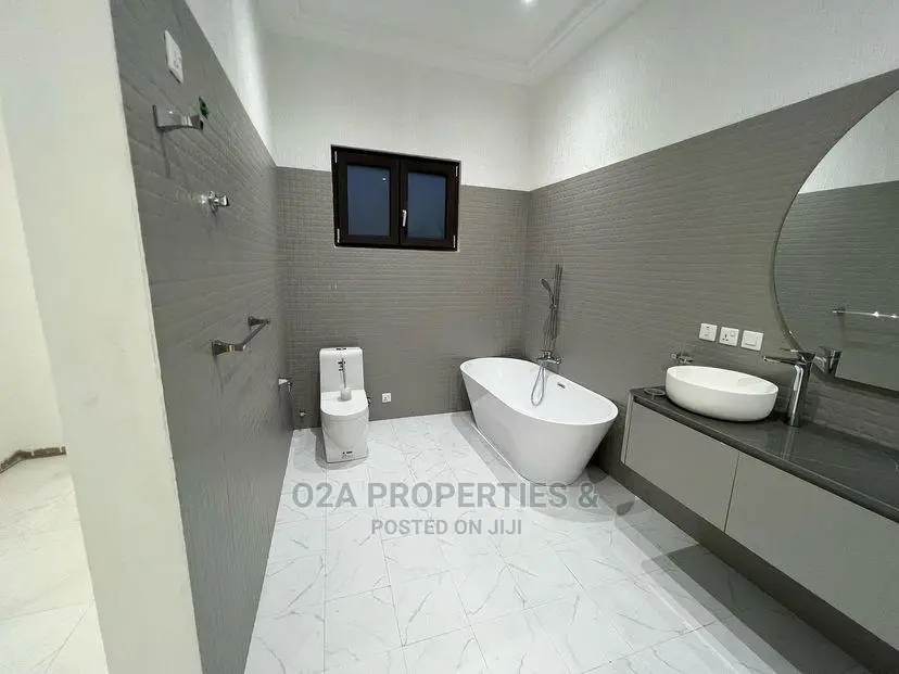 5bdrm House in Police Station for Sale in Police Station