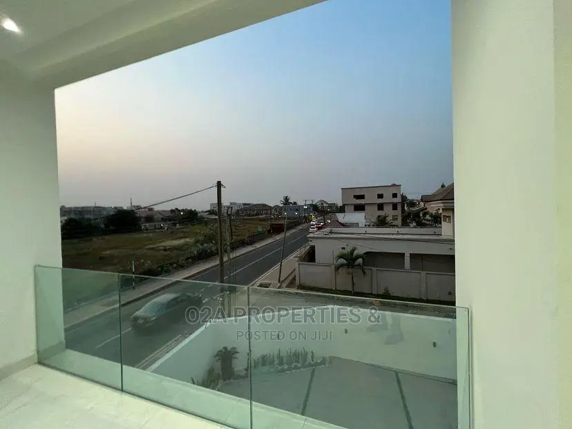 5bdrm House in Police Station for Sale in Police Station