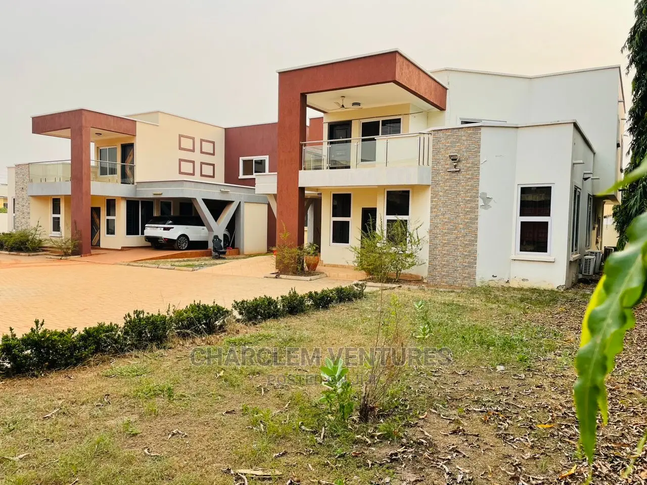 3bdrm Townhouse / Terrace in Charclem Ventures, East Legon for Rent in East Legon