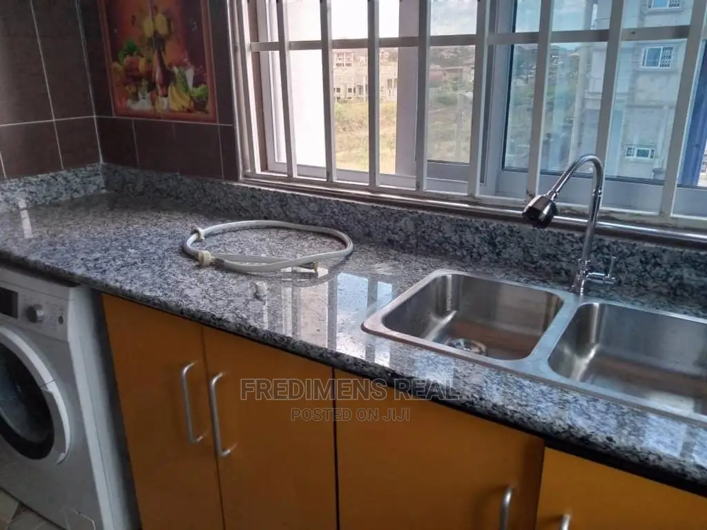 3bdrm House in Fredimens Real, Kumasi Metropolitan for Sale in Kumasi Metropolitan