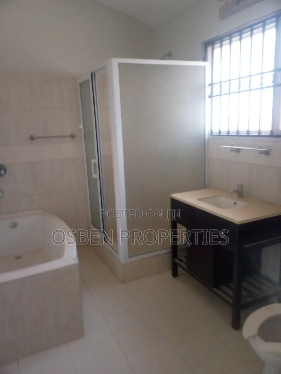 3bdrm Apartment in Pleasant Properties, Spintex for rent in Spintex