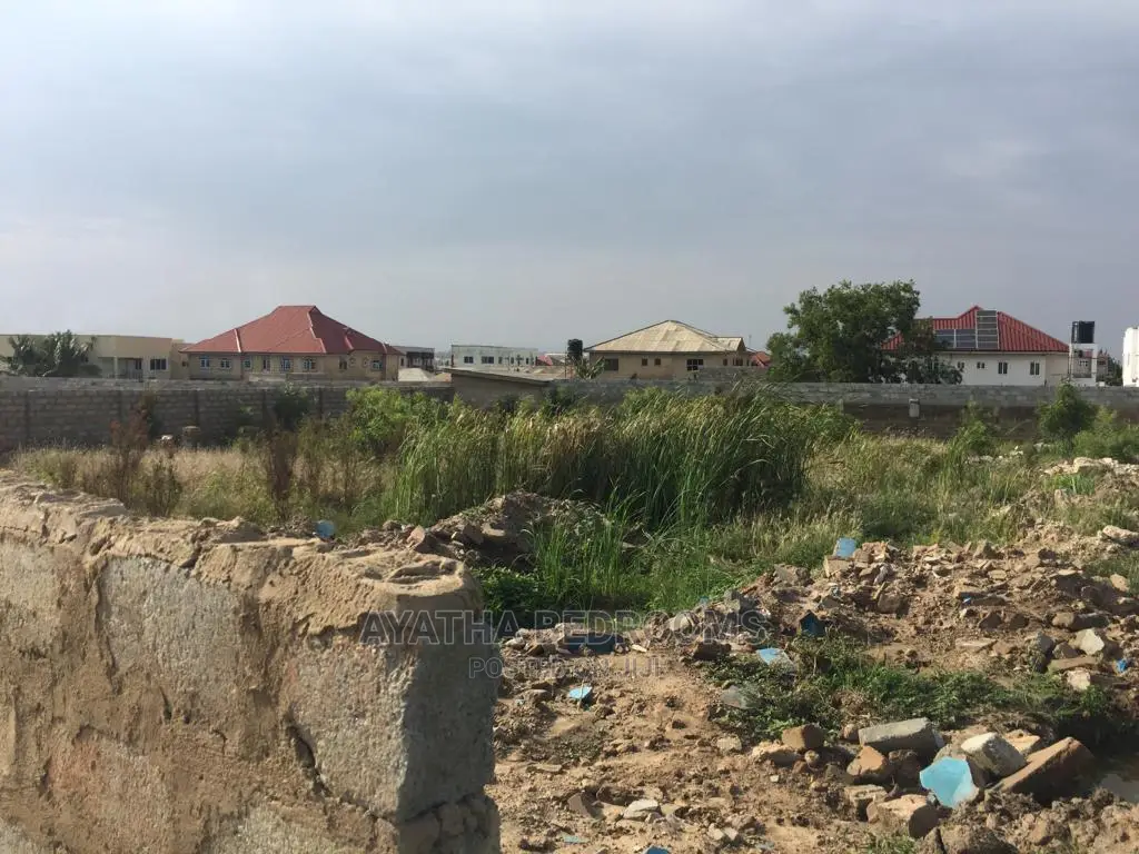 2 and Half Plot at Teshie Camp. 250.000 Dollars Negotiable. in New Town