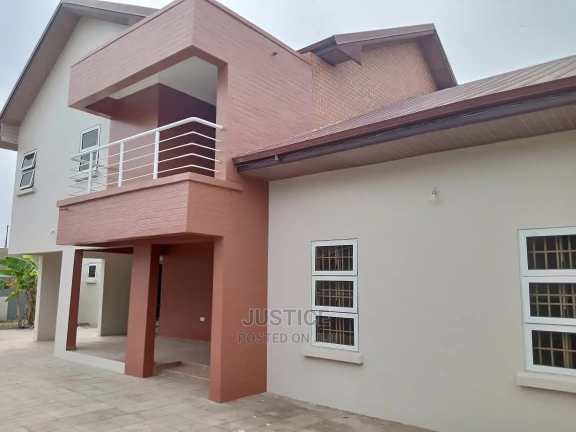 4bdrm Duplex in North Legon for rent in North Legon