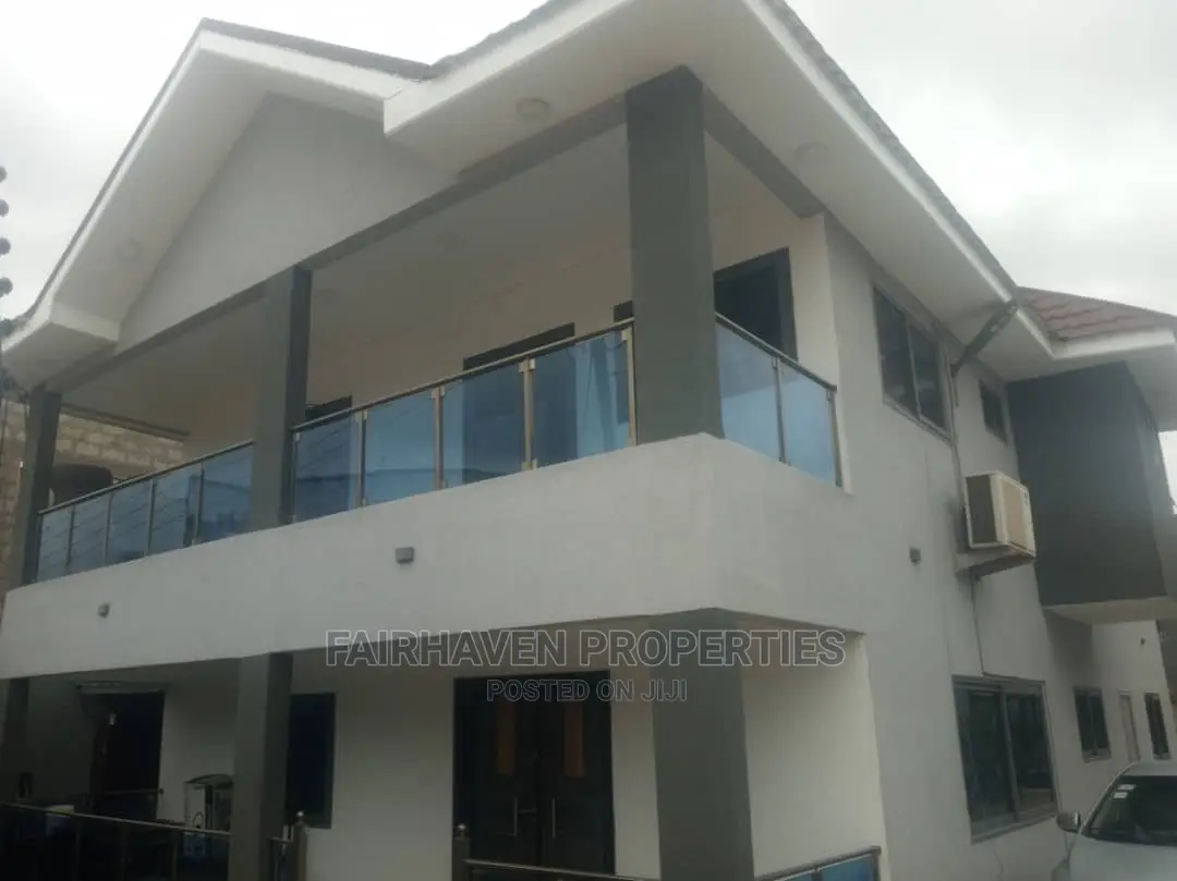 Furnished 7bdrm House in East Airport for Sale in Airport Residential Area