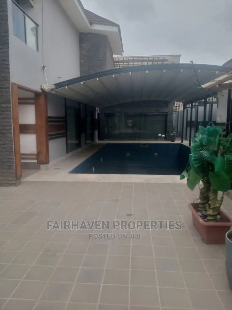 Furnished 7bdrm House in East Airport for Sale in Airport Residential Area