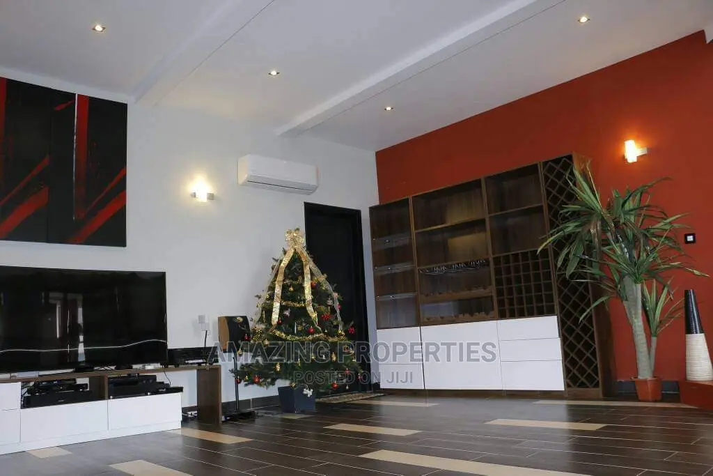 Furnished 5bdrm House in Airport Residential Area for sale in Airport Residential Area