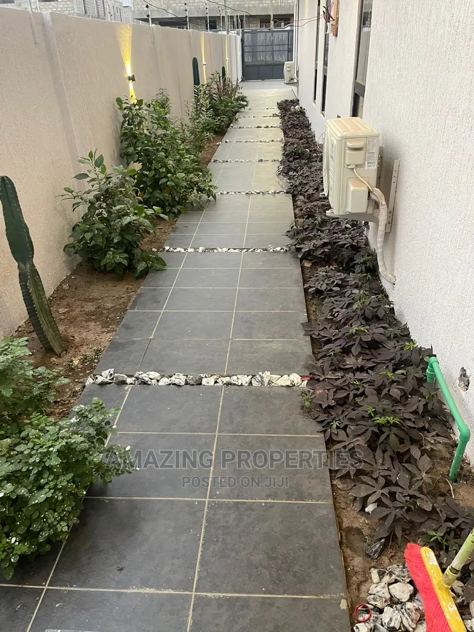 4bdrm House in Oyarifa for Sale in Oyarifa
