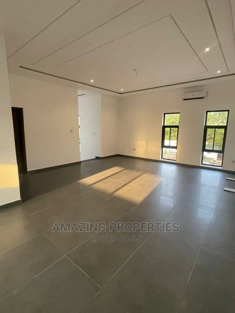 4bdrm House in Oyarifa for Sale in Oyarifa