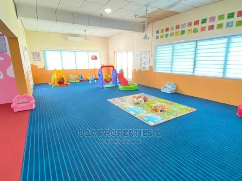 8bdrm House in Airport Residential Area for Rent in Airport Residential Area