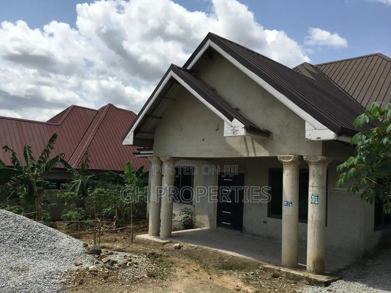 4bdrm House in Trede New Site, Kumasi Metropolitan for sale in Kumasi Metropolitan