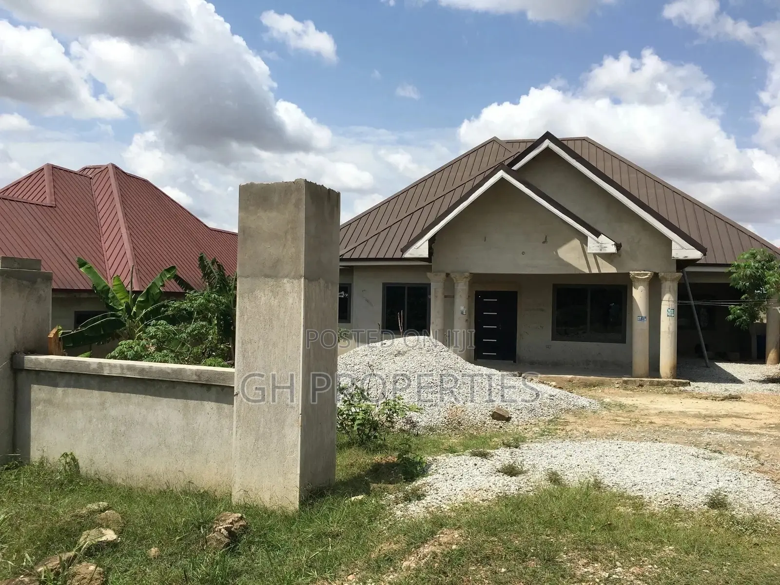 4bdrm House in Trede New Site, Kumasi Metropolitan for sale in Kumasi Metropolitan