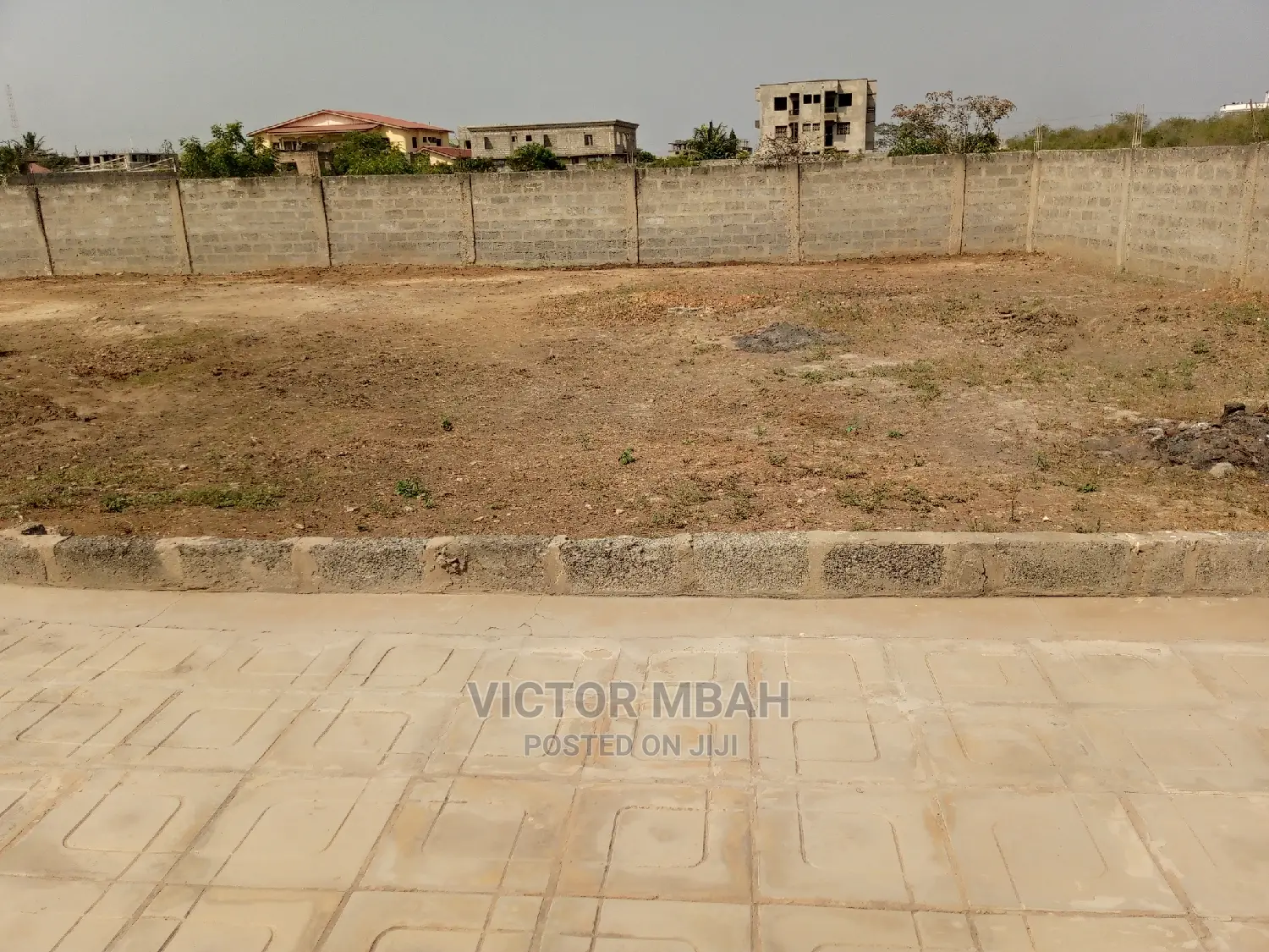 A Newly Built Finis12 Bedrooms Hostel for Sell Around CUC. in Tema Metropolitan
