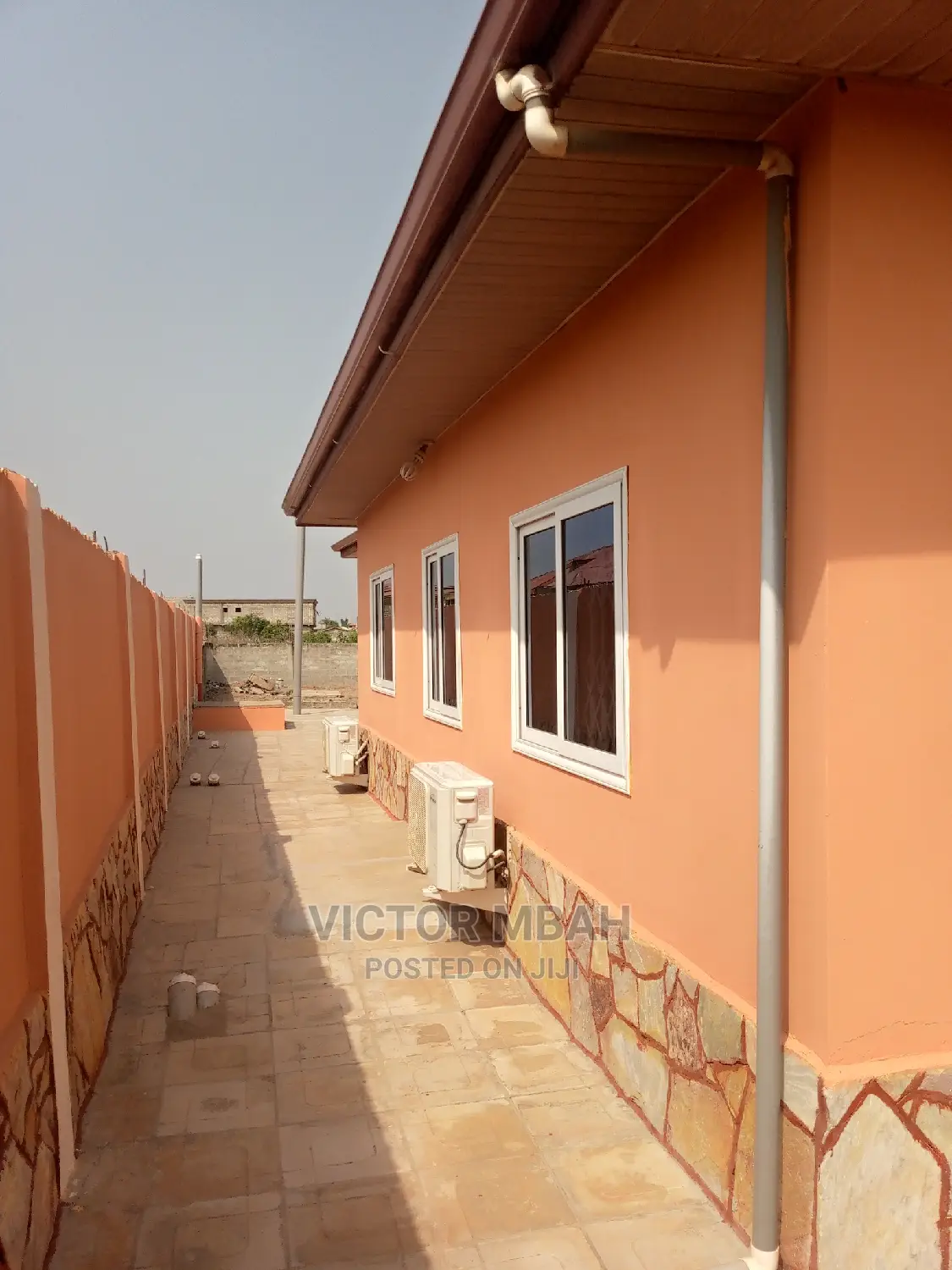 A Newly Built Finis12 Bedrooms Hostel for Sell Around CUC. in Tema Metropolitan