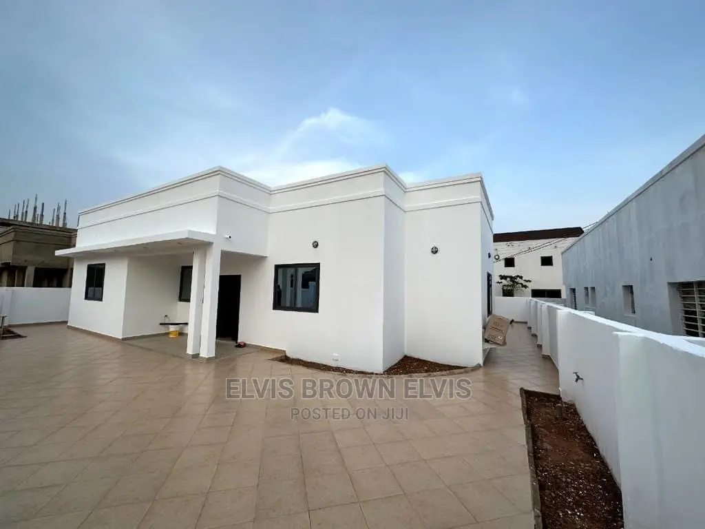 3bdrm House in Living Large, East Legon for Sale in East Legon