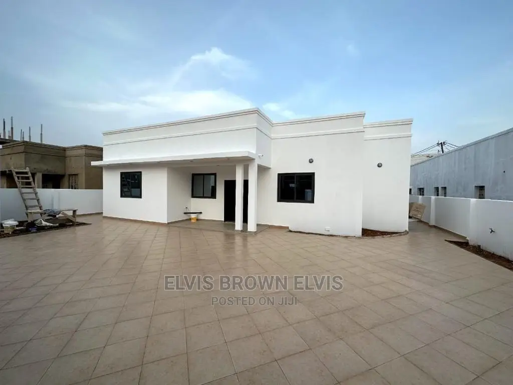 3bdrm House in Living Large, East Legon for Sale in East Legon