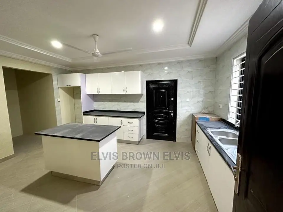3bdrm House in Living Large, East Legon for Sale in East Legon