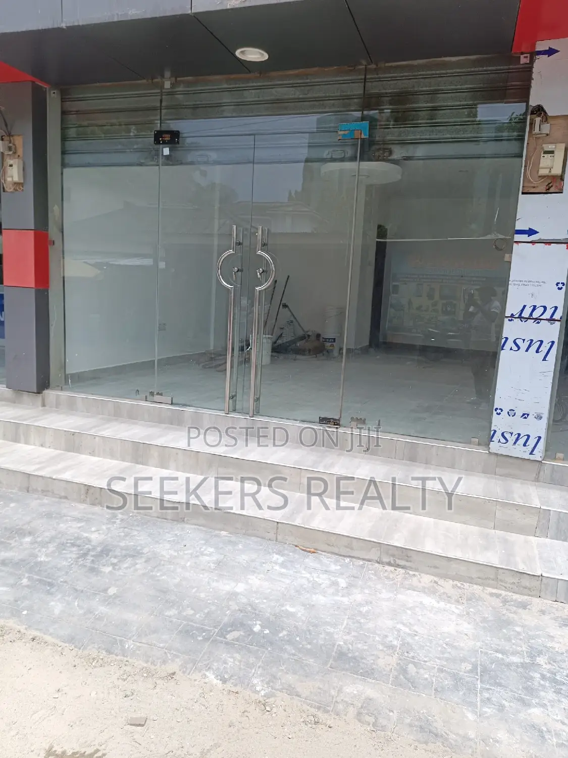 A Beautiful Shop at Osu for Rent in Oxford Street