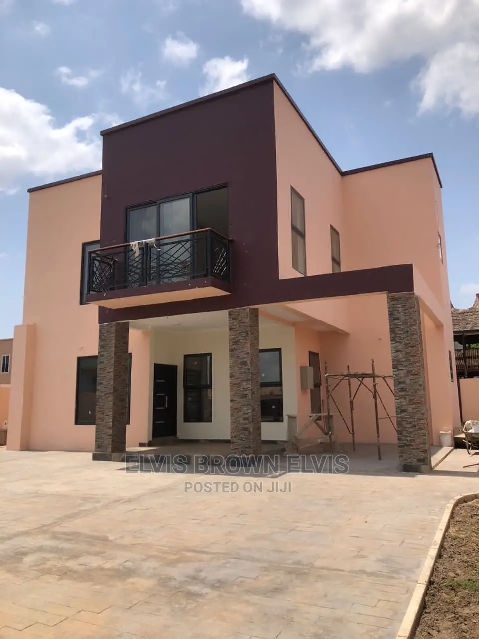 4bdrm House in Living Large, Adjiriganor for Rent in Adjiriganor