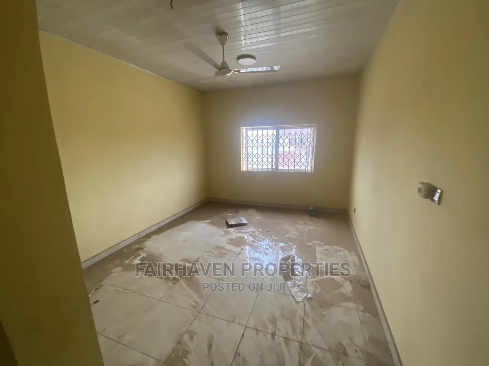8bdrm House in Community 19, Accra Metropolitan for Rent in Accra Metropolitan