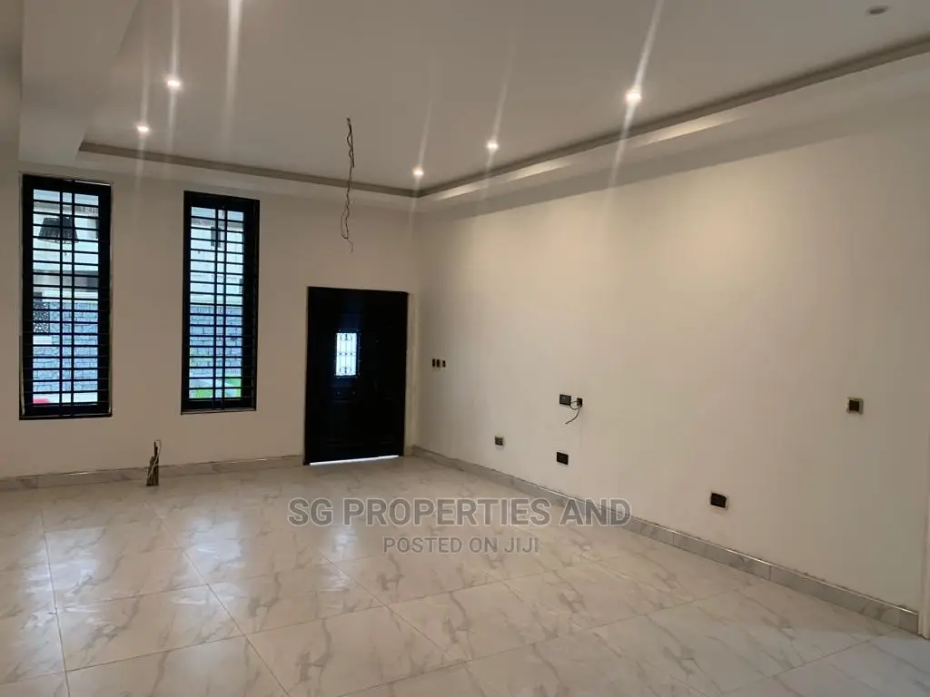 2bdrm Apartment in East Airport for Rent in Airport Residential Area