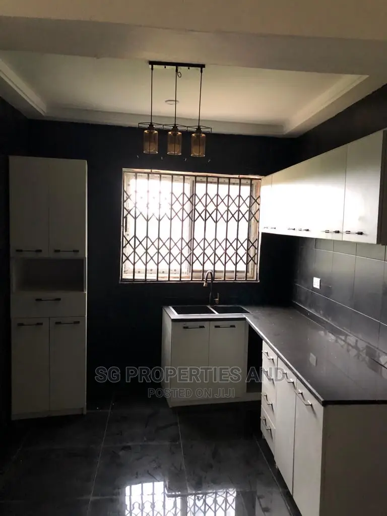 2bdrm Apartment in East Airport for Rent in Airport Residential Area