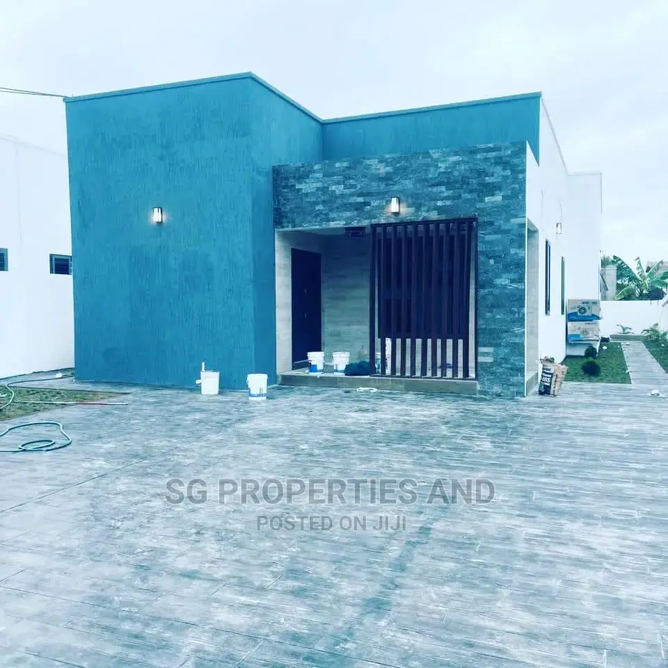 3bdrm House in Sakumono, Accra Metropolitan for Sale in Accra Metropolitan