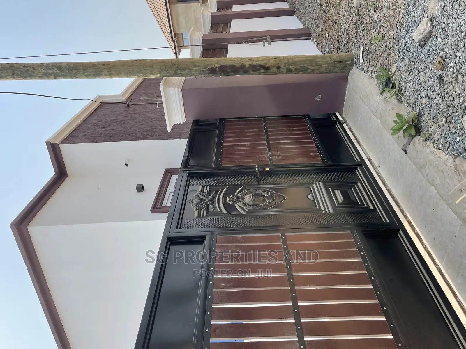 3bdrm House in Ecobank, Spintex for Sale in Spintex