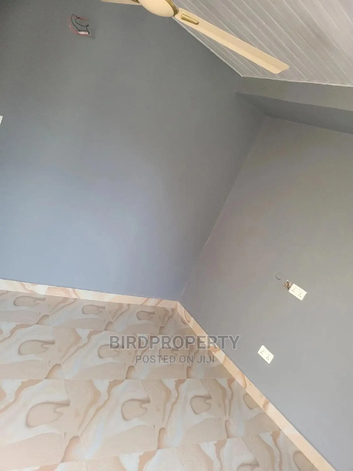 1bdrm Room & Parlour in Birdproperty, Little Roses Area for rent in Little Roses Area