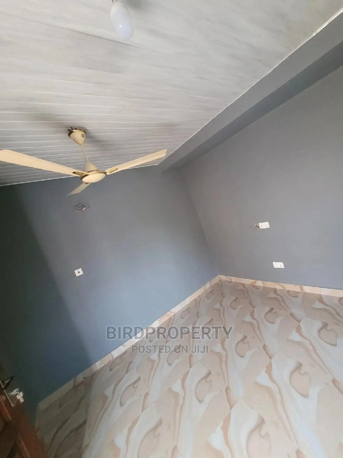 1bdrm Room & Parlour in Birdproperty, Little Roses Area for rent in Little Roses Area