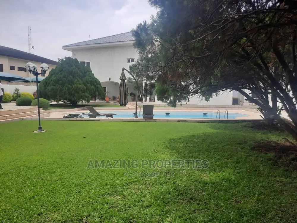4bdrm House in 4Bedrooms With, Airport Residential Area for Rent in Airport Residential Area