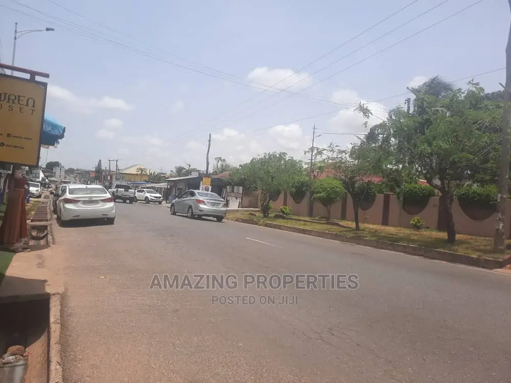 2 Plots on Main Adjiringanor Road. 80x 200feet in East Legon