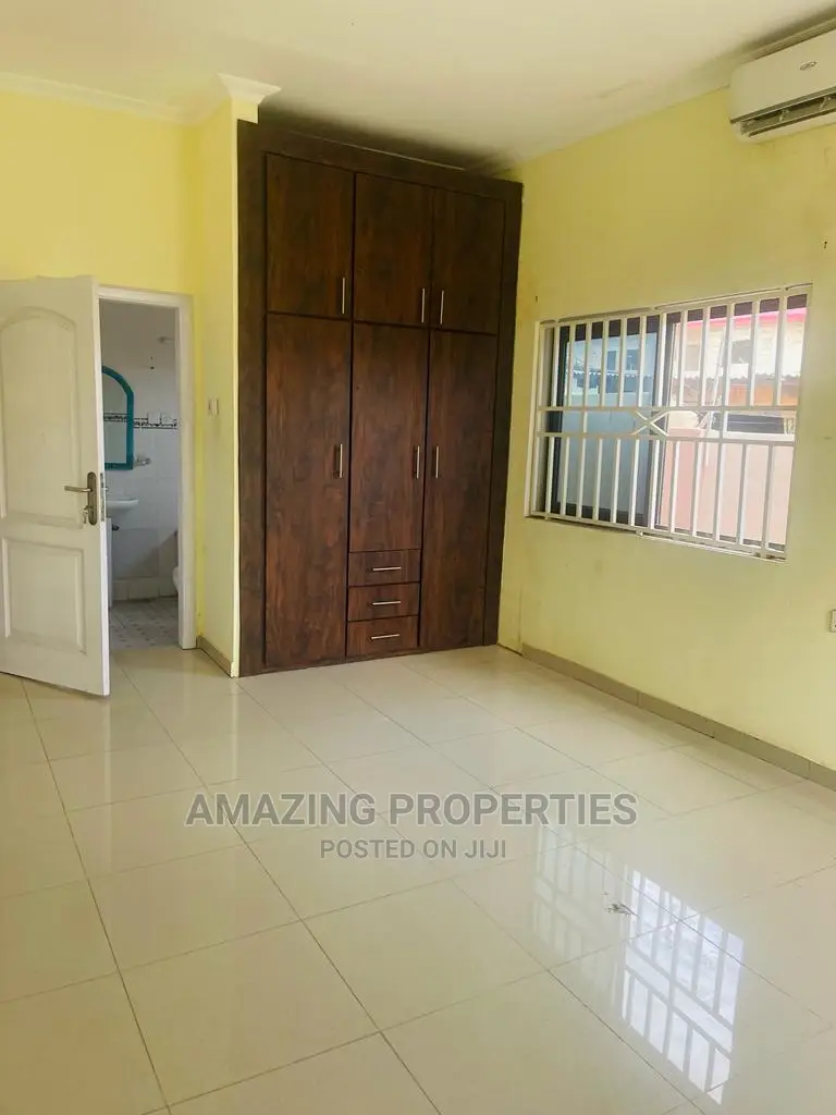 3bdrm House in For Rent 3 Bedrooms for rent in Spintex