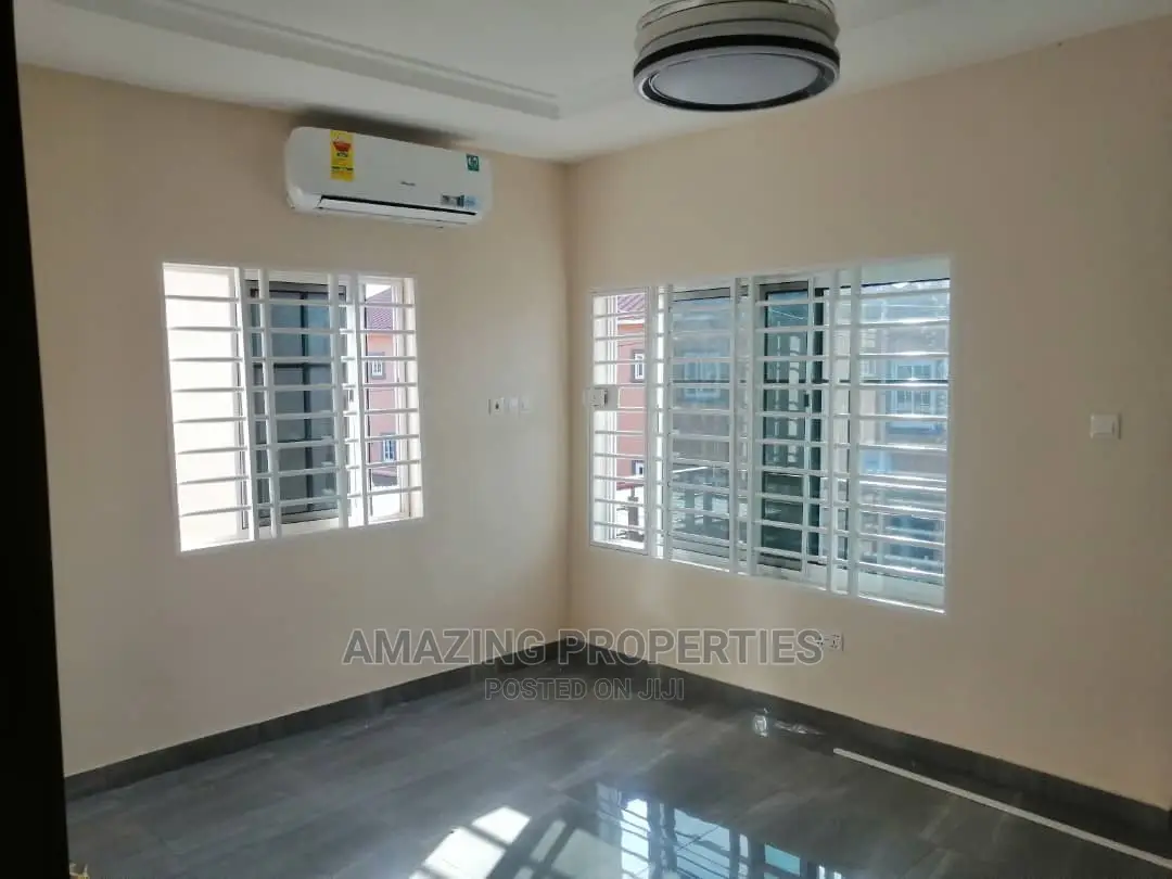 3bdrm House in For Rent 3 Bedrooms for rent in Spintex